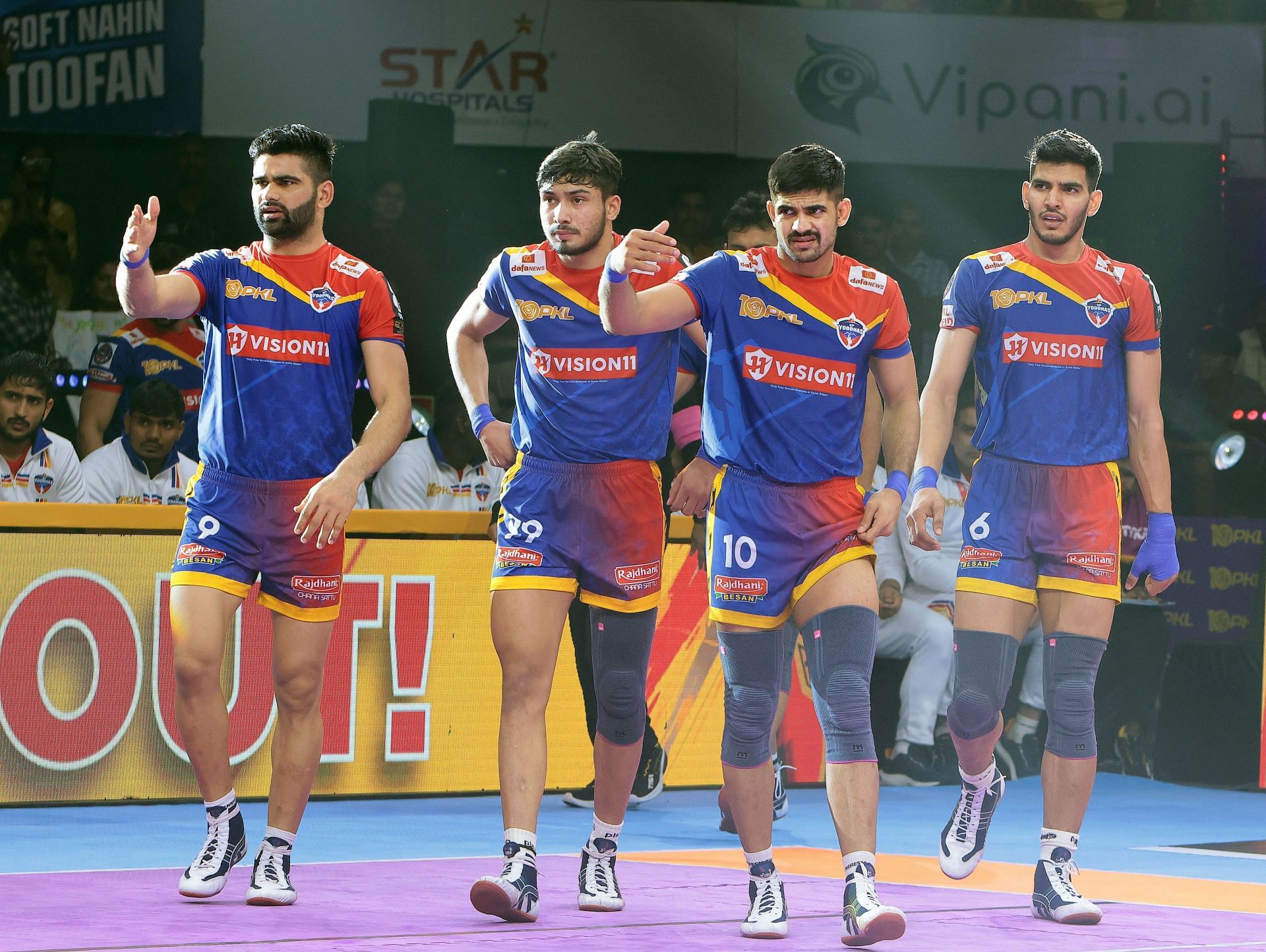 Pro Kabaddi League UP Yoddhas Dabang Delhi K.C. U Mumba 