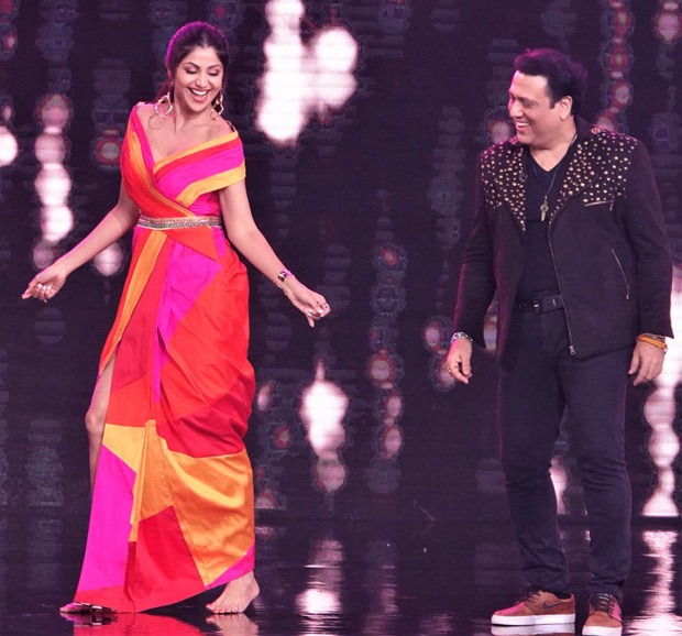 Karisma Kapoor Madhuri Dixit Nene Dance Deewane Dil To Pagal Hai Suniel Shetty 