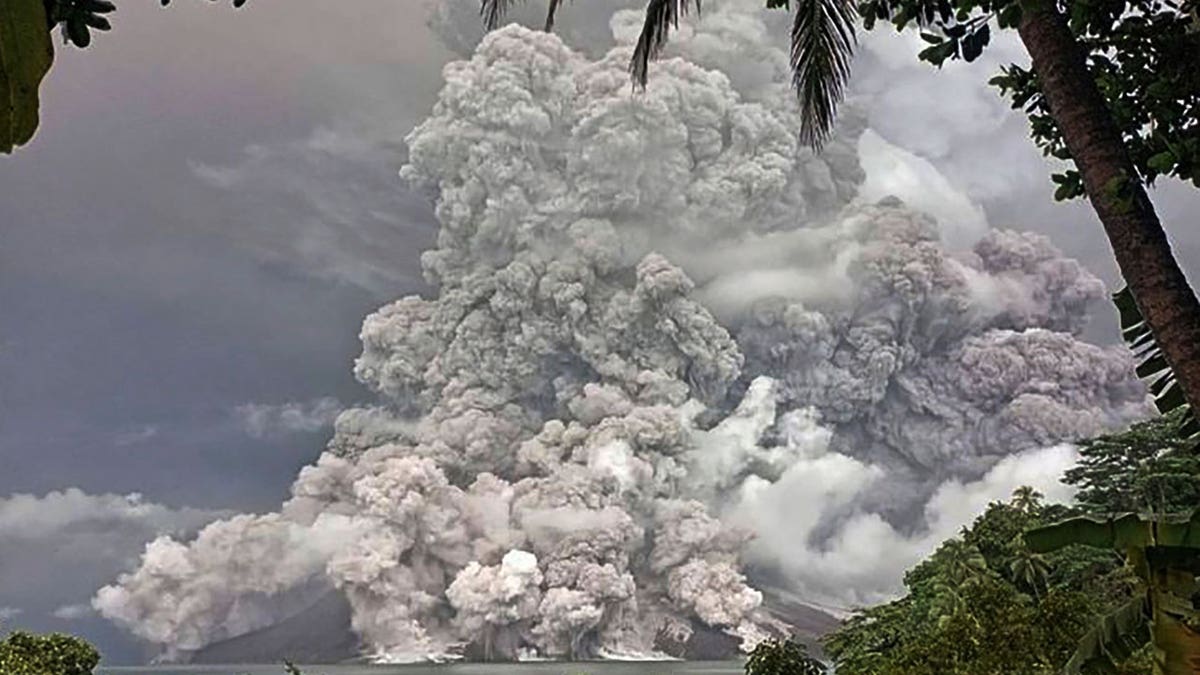 Volcano Ruang Indonesia Volcanic eruption 