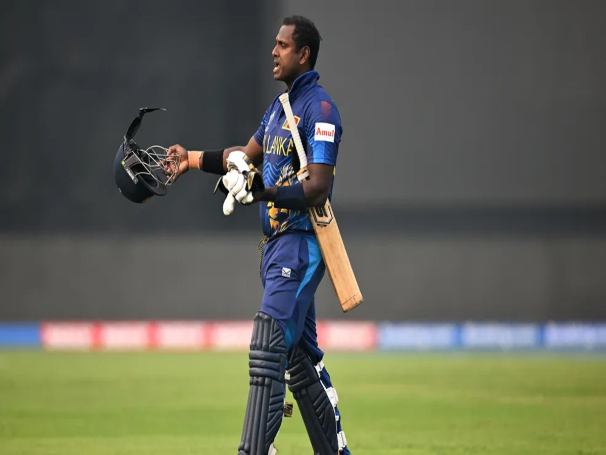 Chris Woakes Sri Lanka national cricket team Angelo Mathews England cricket team Dismissal 