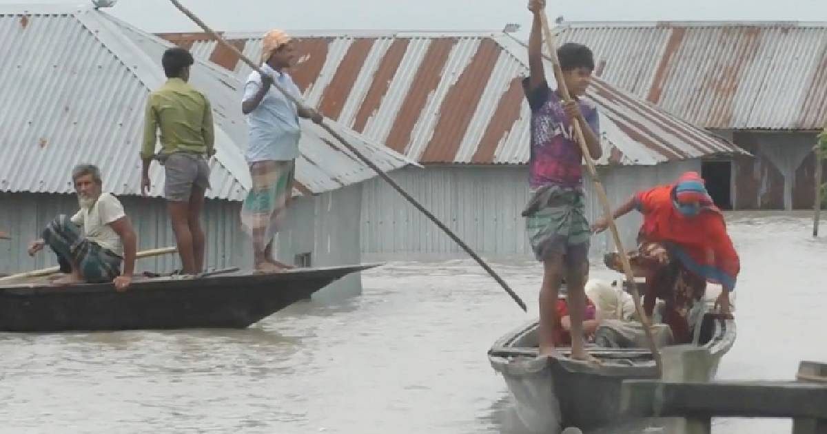 Flood Kurigram District Brahmaputra Dharla Bangladesh Water level 