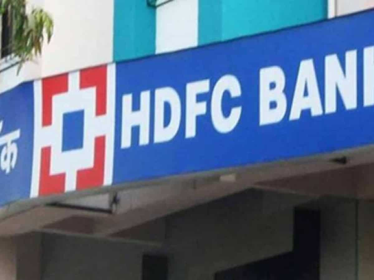 HDFC Bank Lucknow Akhilesh Yadav 