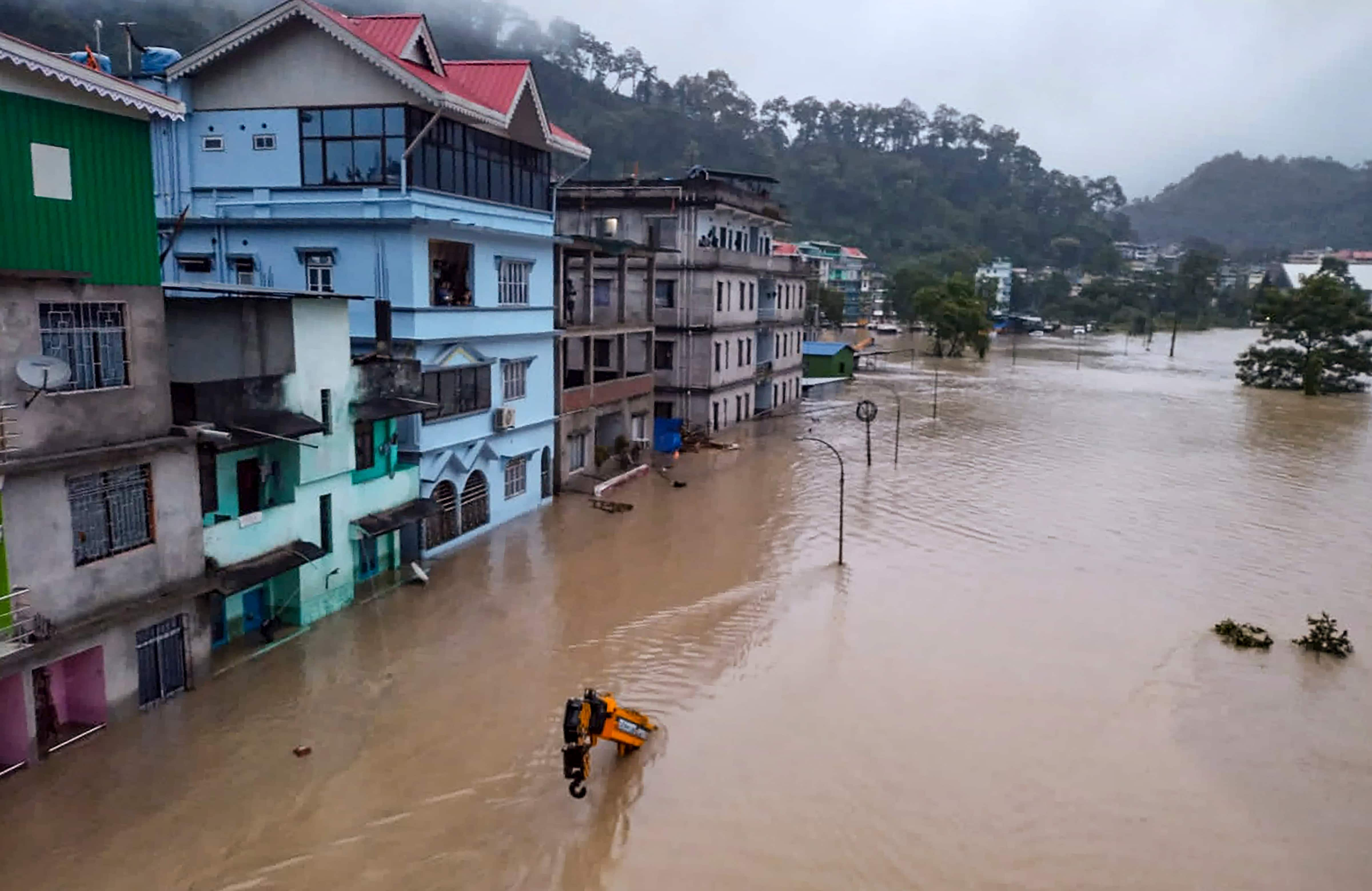 Sikkim Landslide Flood Tourism 