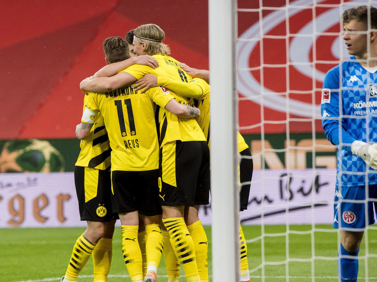 Borussia Dortmund FC Augsburg Bundesliga UEFA Champions League 