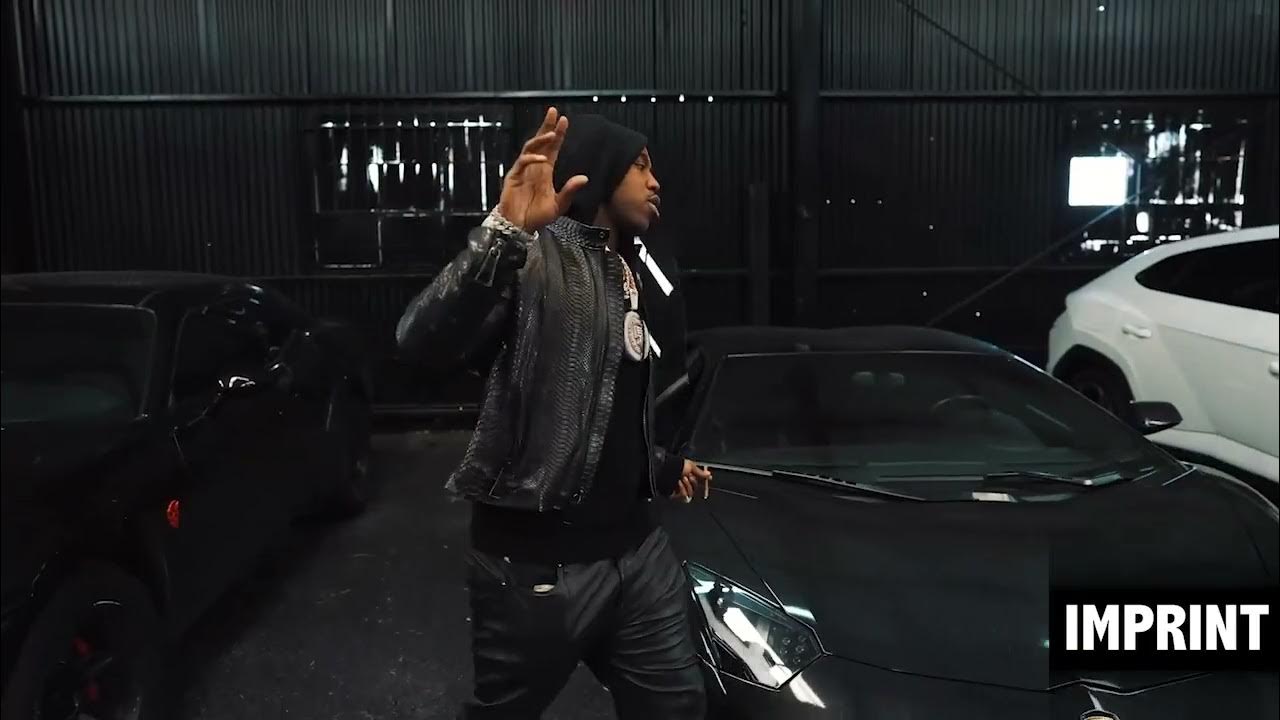 Est  