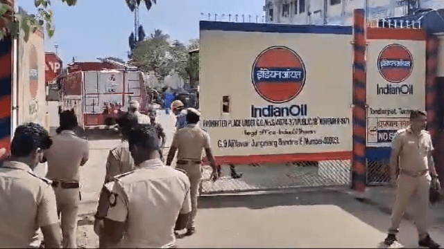 Indian Oil Corporation Vadodara Oil refinery Gujarat Refinery 