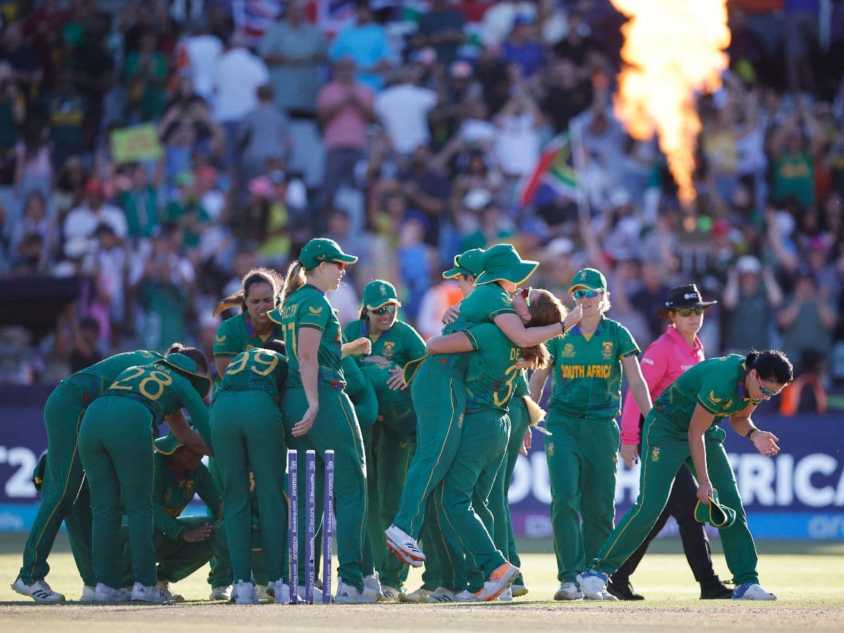 South Africa national cricket team England cricket team Wicket-keeper 