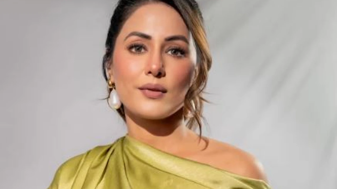 Hina Khan Breast cancer Mucositis Chemotherapy 