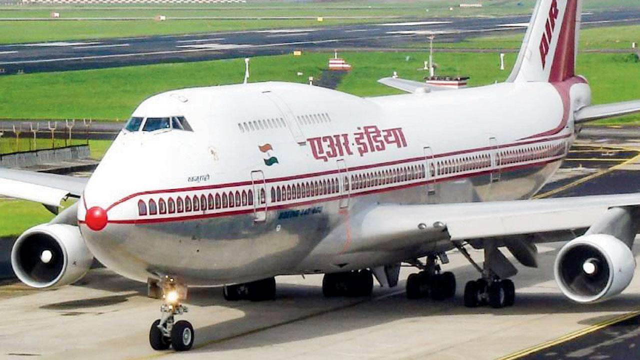 Air India Boeing 747 Mumbai 